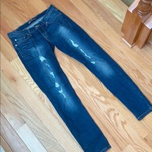 524 Levi Jeans- distressed jeans